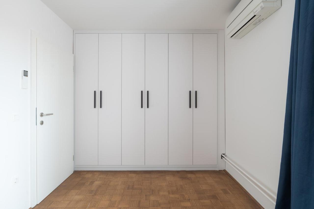 Strict City Apartments Любляна Екстер'єр фото